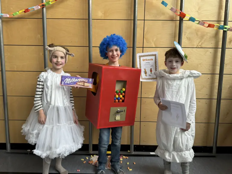 Schule Hugfling Aktuelles Fasching Kostümwettbewerb Gewinner