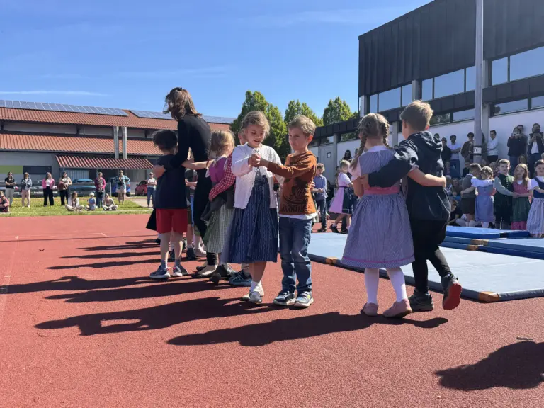 Schule Hugfling Aktuelles Musiktag Kikerikiki 1