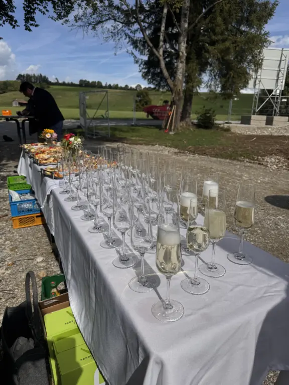 Schule Hugfling Aktuelles Neubau Buffet 3
