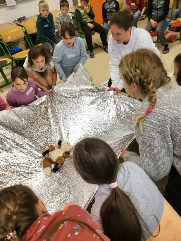 Schule Huglfing Akteuelles Juniorhelfer Wärmedecke