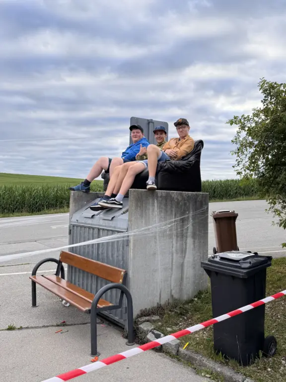 Schule Huglfing Aktuelles Abschlussstreich .Couch