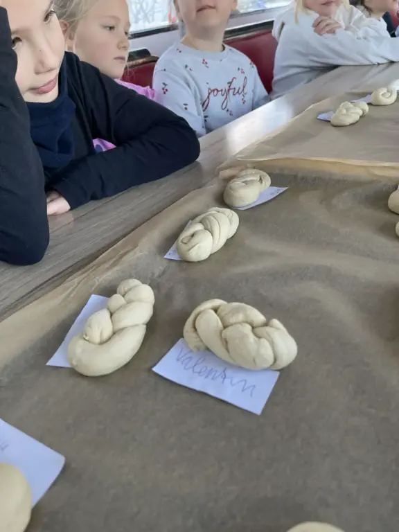 Schule Huglfing Aktuelles Backbus Schülegebäck