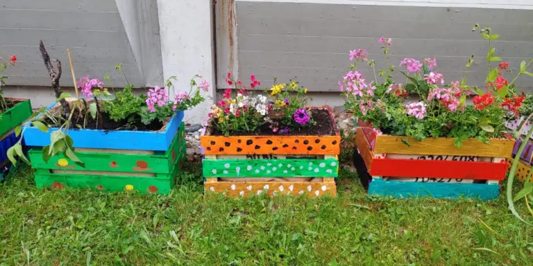 Schule Huglfing Aktuelles Blumenkästen fertig