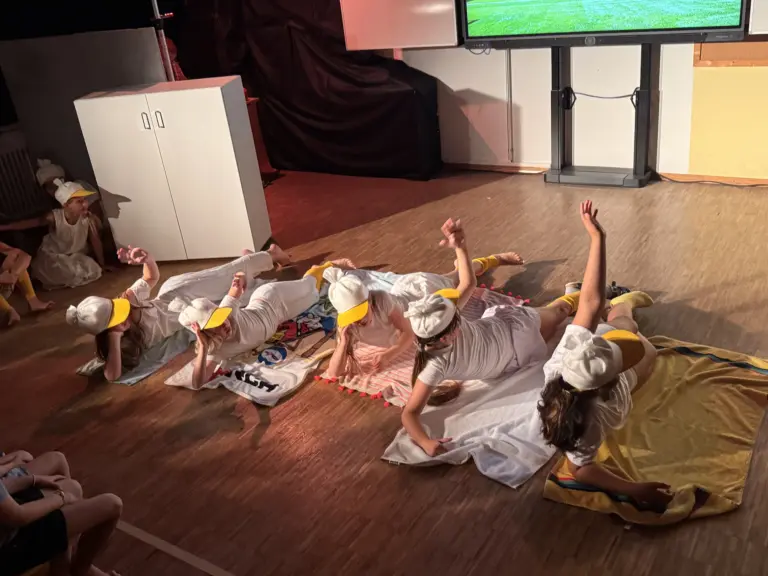 Schule Huglfing Aktuelles Der große Platsch Handtuch