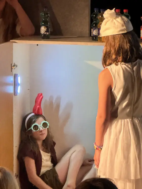 Schule Huglfing Aktuelles Der große Platsch Huhn Kühlschrank