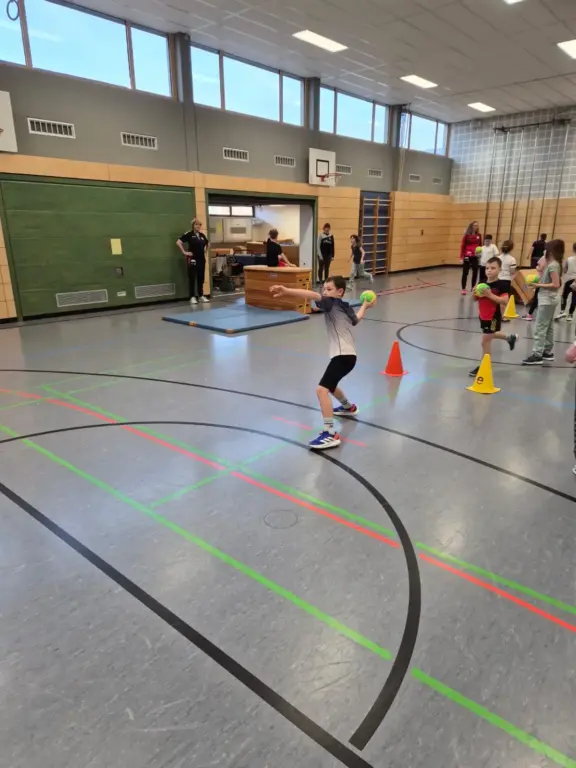 Schule Huglfing Aktuelles Handballtraining 29