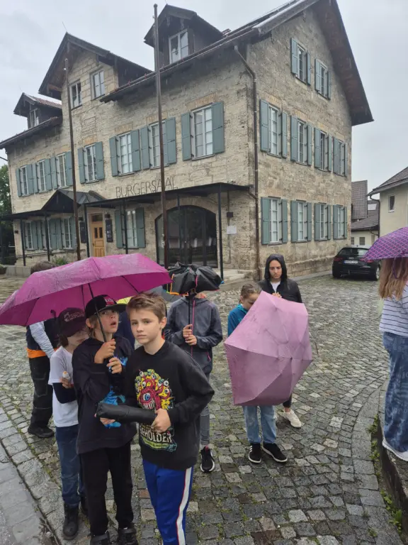 Schule Huglfing Aktuelles Ortsgeschichte Bürgersaal