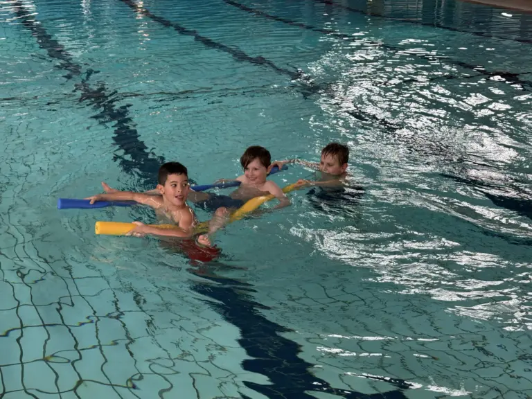 Schule Huglfing Aktuelles Schwimmbad Spielspaß