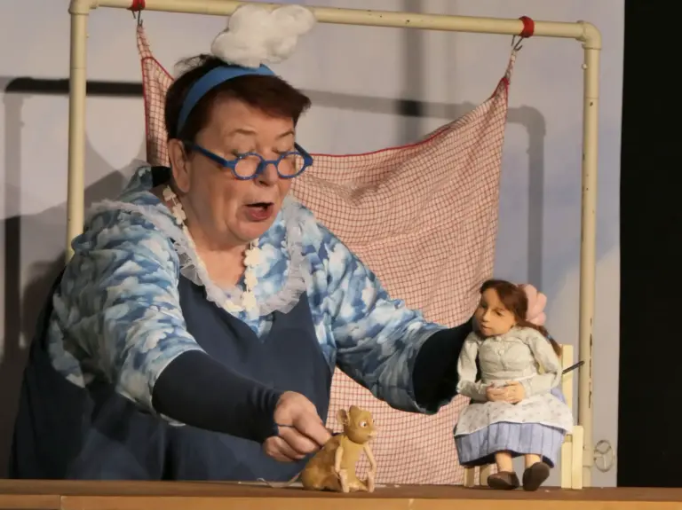 Schule Huglfing Aktuelles TheaterbesuchMurnau Frau Holle