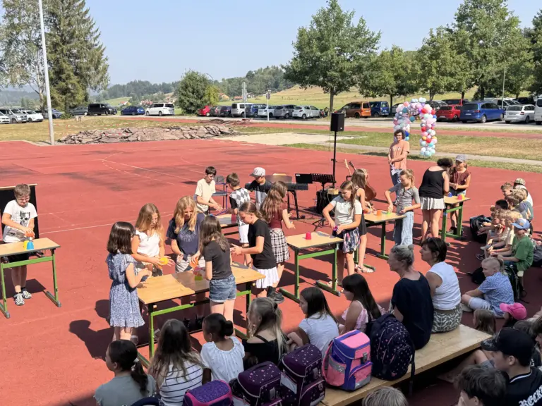 Schule Huglfing Aktuelles Verabschiedung 4.Klassen Cups